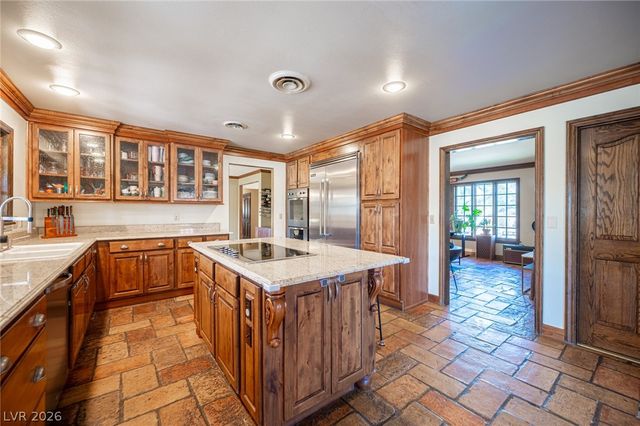 3675 Greencrest Drive, Las Vegas, NV 89121