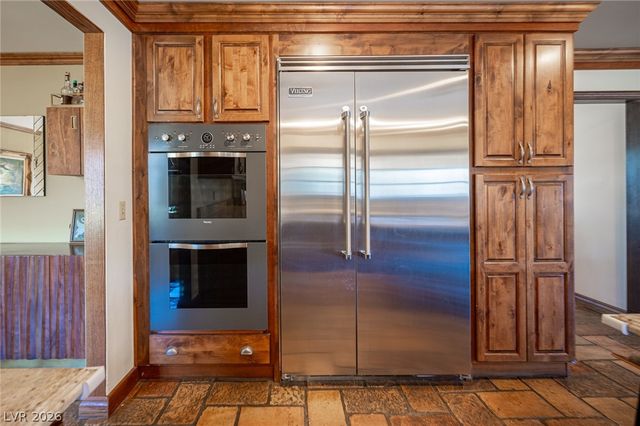 3675 Greencrest Drive, Las Vegas, NV 89121