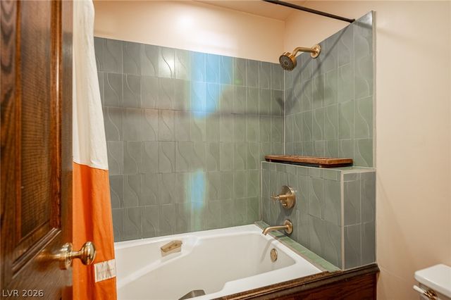 3675 Greencrest Drive, Las Vegas, NV 89121