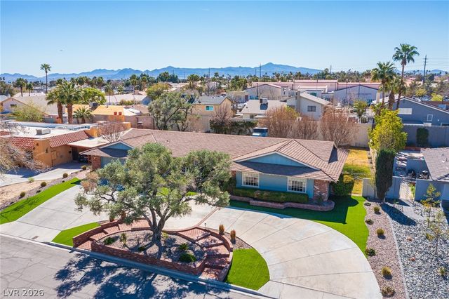 3675 Greencrest Drive, Las Vegas, NV 89121