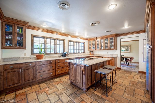 3675 Greencrest Drive, Las Vegas, NV 89121