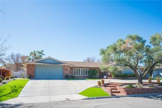 3675 Greencrest Drive, Las Vegas, NV 89121
