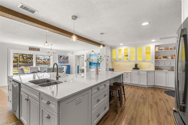 3784 42ND AVENUE S, St Petersburg, FL 33711