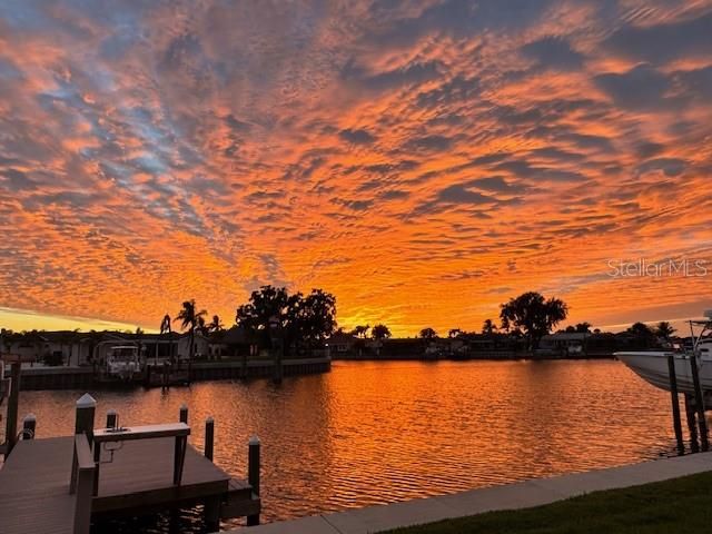 3784 42ND AVENUE S, St Petersburg, FL 33711