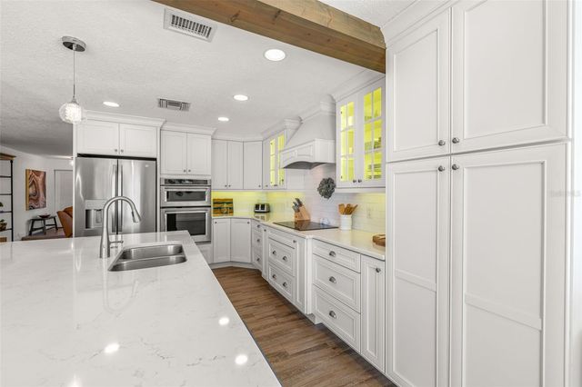 3784 42ND AVENUE S, St Petersburg, FL 33711