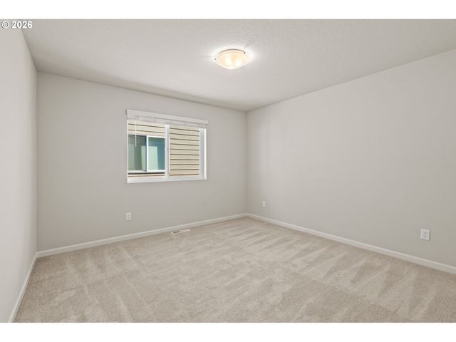1687 36TH Ave, Forest Grove, OR 97116