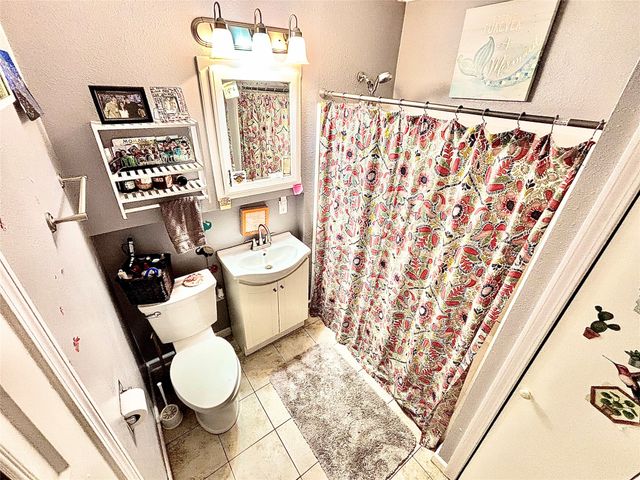 1608 32nd Street, Des Moines, IA 50311
