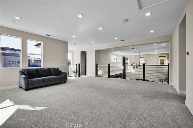 53 Chasma, Irvine, CA 92618