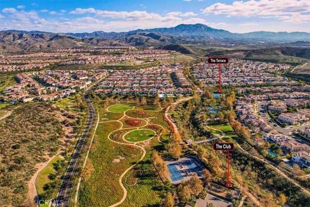 53 Chasma, Irvine, CA 92618