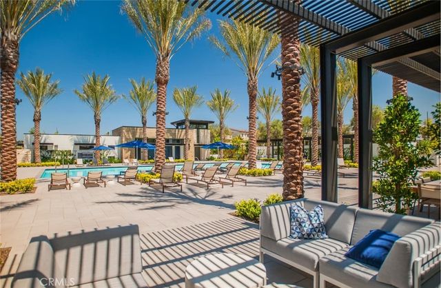 53 Chasma, Irvine, CA 92618