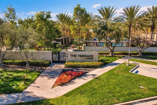 53 Chasma, Irvine, CA 92618