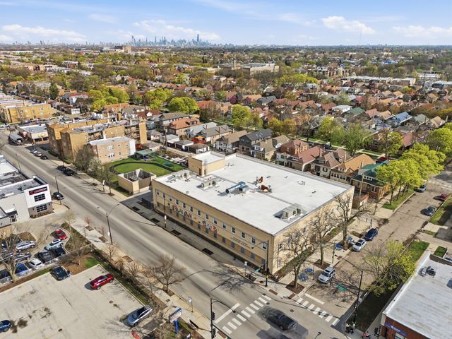 5455 W Cullom Avenue, Chicago, IL 60641