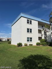 1624 Pine Valley DR 115, Fort Myers, FL 33907