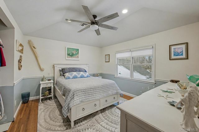 2 Greg Lane, East Northport, NY 11731