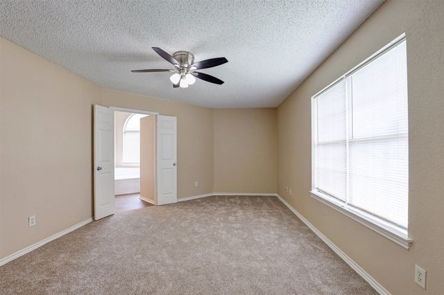 202 Lavender Drive, Cedar Hill, TX 75104