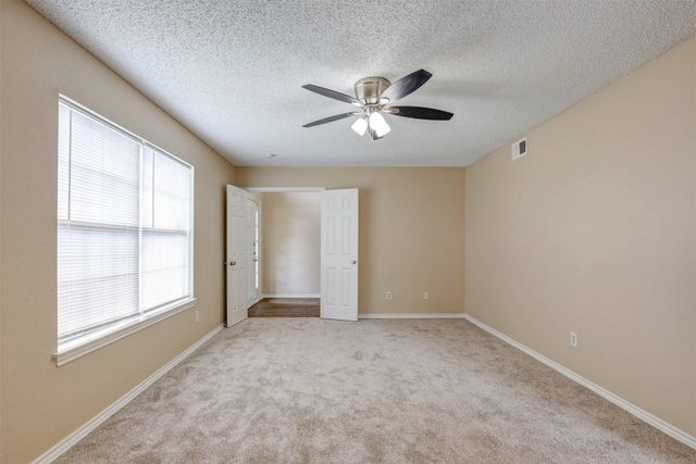 202 Lavender Drive, Cedar Hill, TX 75104