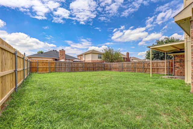 202 Lavender Drive, Cedar Hill, TX 75104