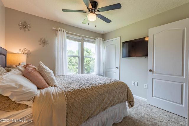 575 OAKLEAF PLANTATION Parkway 1606, Orange Park, FL 32065