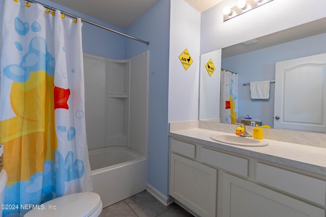 575 OAKLEAF PLANTATION Parkway 1606, Orange Park, FL 32065