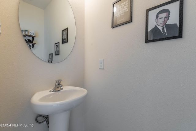 575 OAKLEAF PLANTATION Parkway 1606, Orange Park, FL 32065