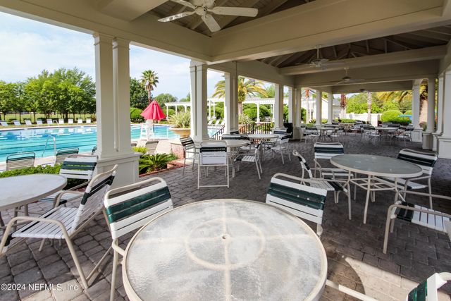 575 OAKLEAF PLANTATION Parkway 1606, Orange Park, FL 32065