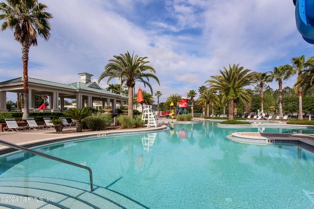575 OAKLEAF PLANTATION Parkway 1606, Orange Park, FL 32065