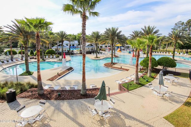 575 OAKLEAF PLANTATION Parkway 1606, Orange Park, FL 32065