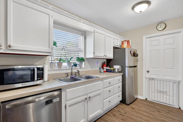 3382 NW 22nd Avenue, Okeechobee, FL 34972