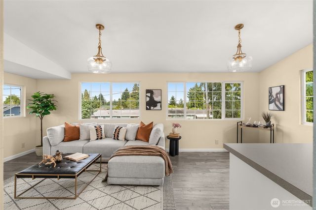2820 S 152nd ST, Seatac, WA 98188