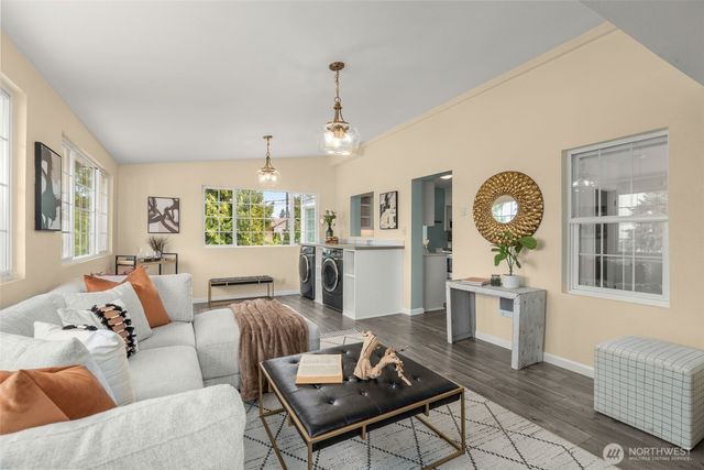 2820 S 152nd ST, Seatac, WA 98188
