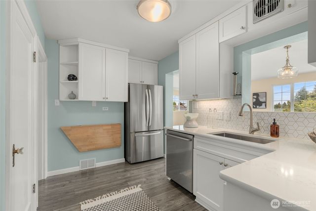 2820 S 152nd ST, Seatac, WA 98188