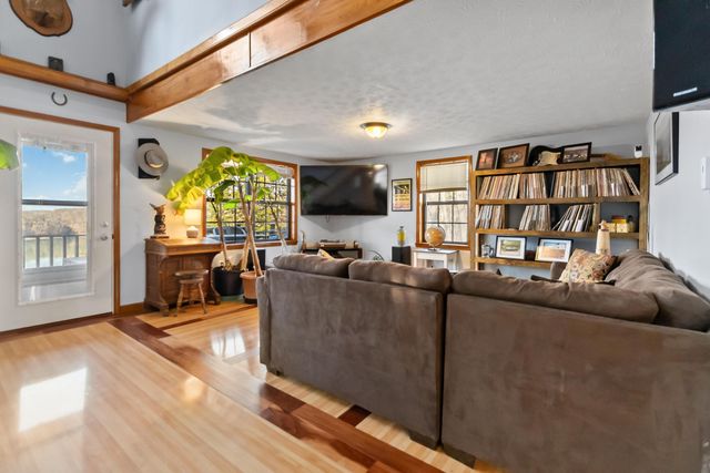 17 Old Jamestown Road, Russell Springs, KY 42642