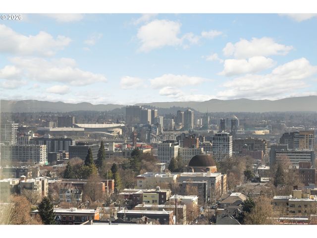 310 Nw UPTOWN Ter 2B, Portland, OR 97210