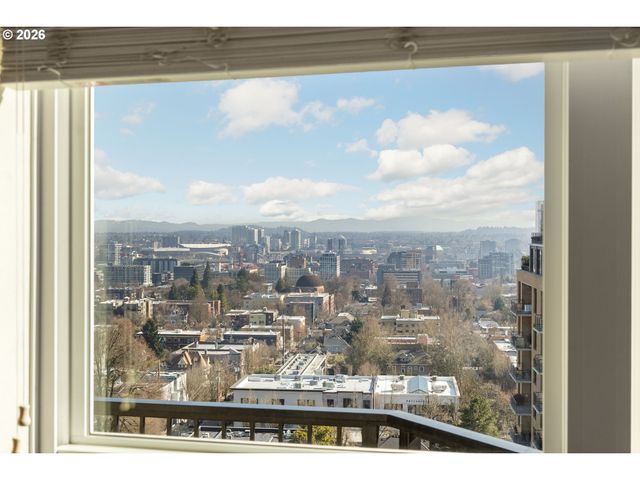 310 Nw UPTOWN Ter 2B, Portland, OR 97210