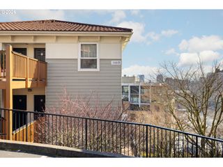 310 Nw UPTOWN Ter 2B, Portland, OR 97210