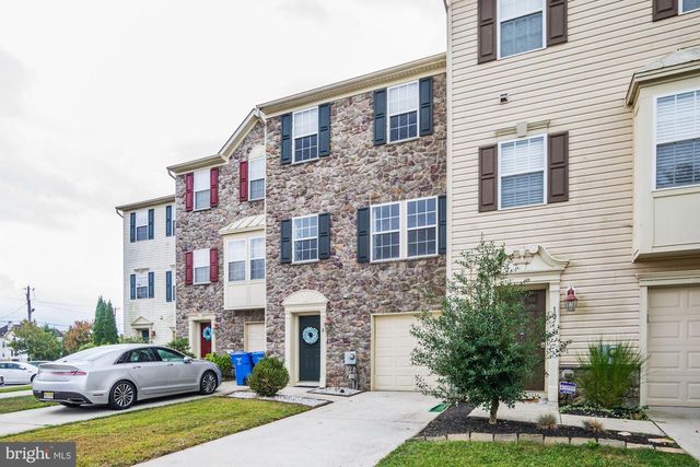 8 SHOEMAKER DR, Swedesboro, NJ 08085