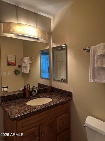 7501 E MINNEZONA Avenue, Scottsdale, AZ 85251