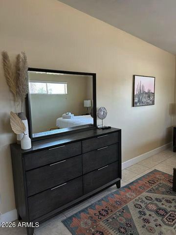 7501 E MINNEZONA Avenue, Scottsdale, AZ 85251