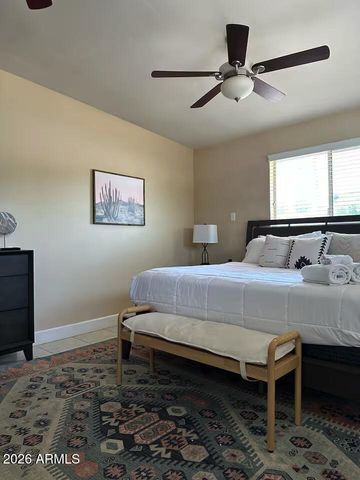 7501 E MINNEZONA Avenue, Scottsdale, AZ 85251