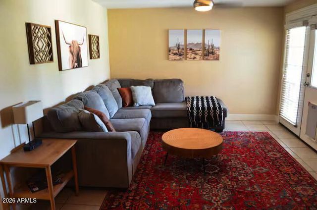 7501 E MINNEZONA Avenue, Scottsdale, AZ 85251