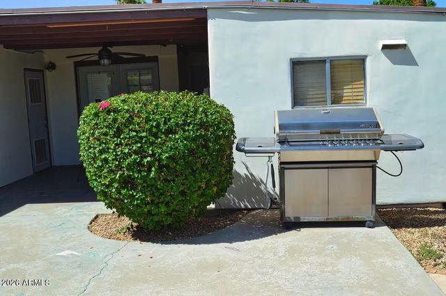 7501 E MINNEZONA Avenue, Scottsdale, AZ 85251