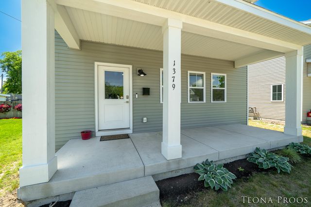 1379 Pine Street, Muskegon, MI 49442