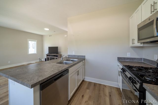 1379 Pine Street, Muskegon, MI 49442