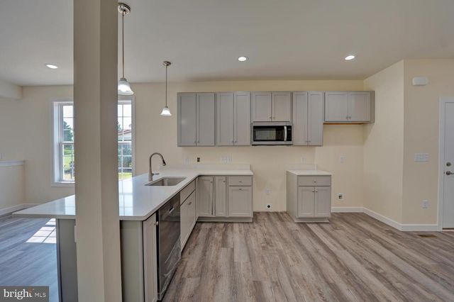 9 VALHALLA CT, Dover, DE 19904