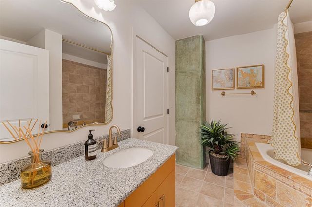 360 Nueces ST 3609, Austin, TX 78701