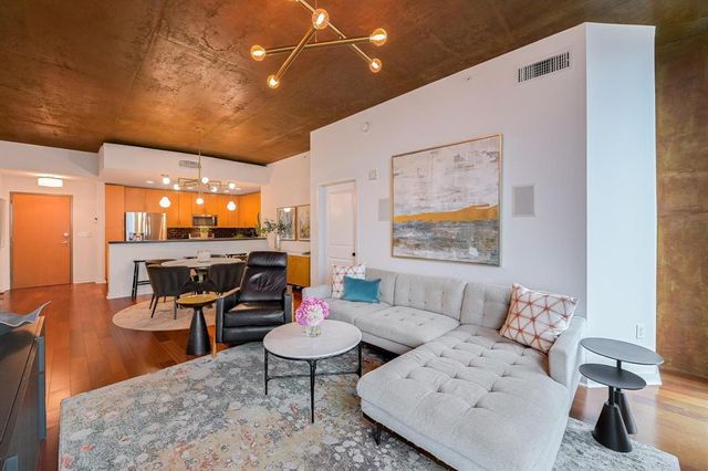 360 Nueces ST 3609, Austin, TX 78701