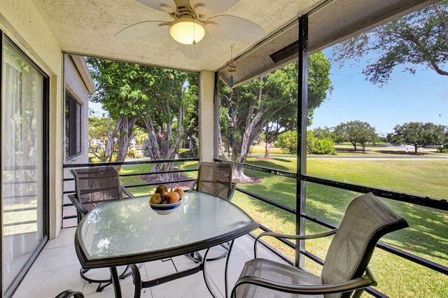 5715 FAIRWAY PARK Drive 201, Boynton Beach, FL 33437