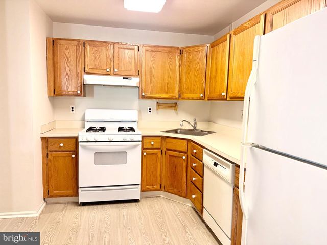 361 SILVIA ST, Ewing, NJ 08628