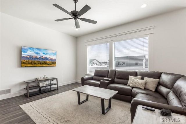 5919 E Magellan Lane, Ammon, ID 83406