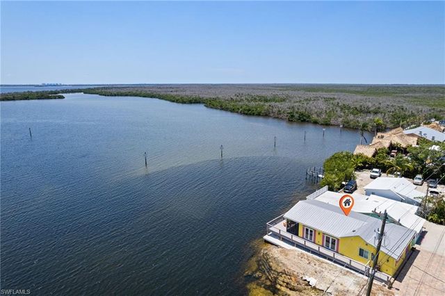 4819 Pine Island RD NW, Matlacha, FL 33993